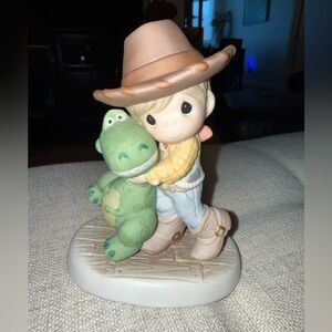 Disney Showcase Precious Moments “Our Love will Never go Extinct”